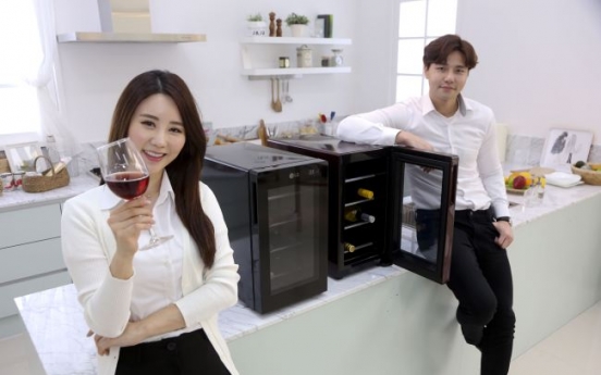 Smaller wine cellar, garment steamer grow more popular in Korea