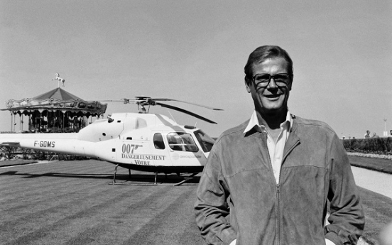 James Bond star Roger Moore dead at 89