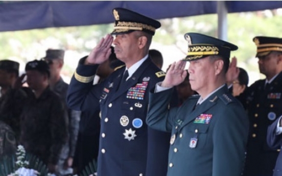 USFK honors fallen soldiers in Yongsan ceremony