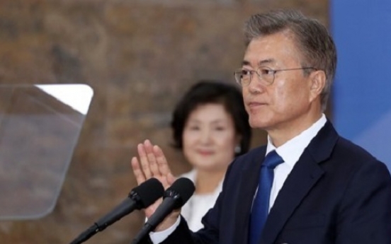 Moon restores summit diplomacy, turns up heat on THAAD