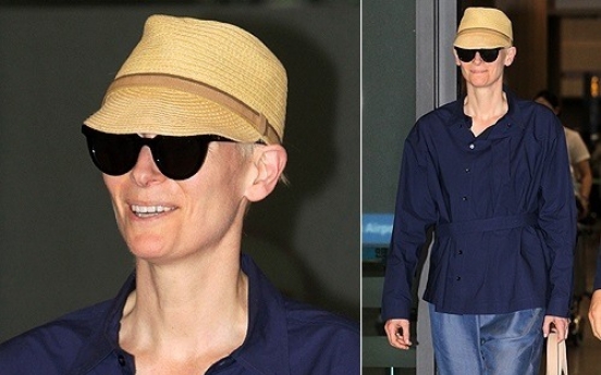 Tilda Swinton lands in Korea