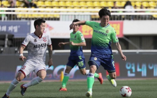 Korean midfielder Kim Bo-kyung set to join Japan's Kashiwa Reysol