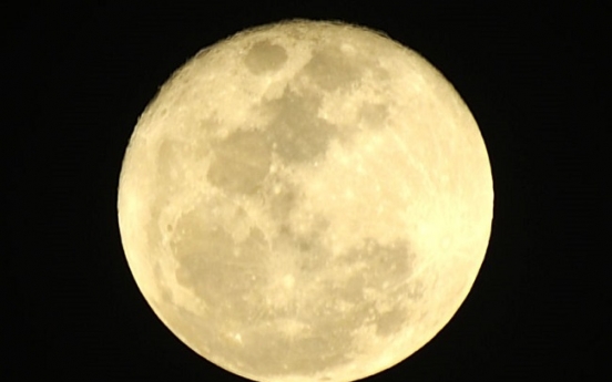 Supermoon to rise Friday