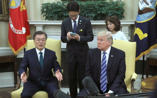 [Breaking] Moon-Trump summit begins