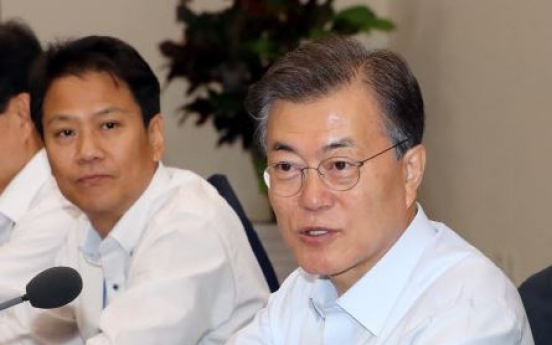 Moon's approval rating slightly slips but still at record high level