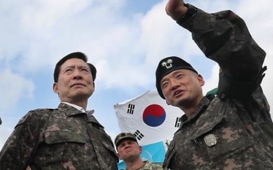 New defense minister calls for overwhelming readiness in DMZ visit