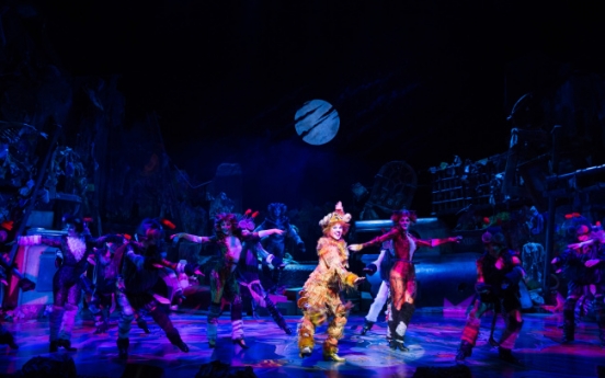 [Herald Review] Minor touch-ups, familiar formula make for major fun in 'Cats'