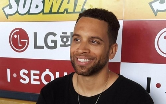 Ex-MLB player James Loney expects to play 'at a high level' in Korea