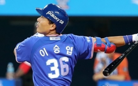On retirement tour, Korean baseball legend seeking low profile