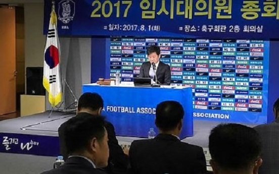 Top sports body opposes football association's plan to amend articles