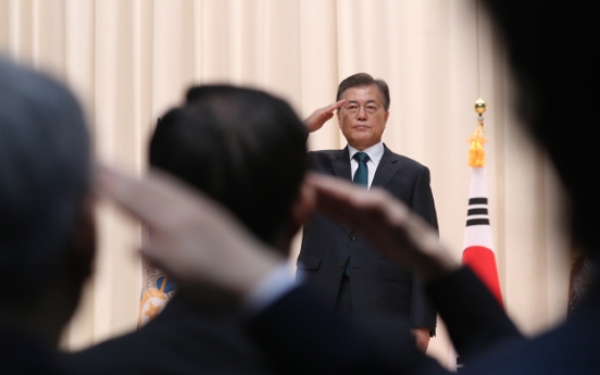 Moon maintains high approval rating in latest poll