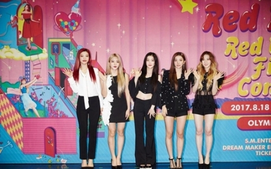 Red Velvet moved by huge fans at 1st stand-alone concert