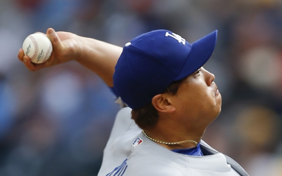 Dodgers' Ryu Hyun-jin earns 5th win of season vs. Pirates