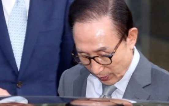 [Newsmaker] Prosecution opens probe into former leader Lee