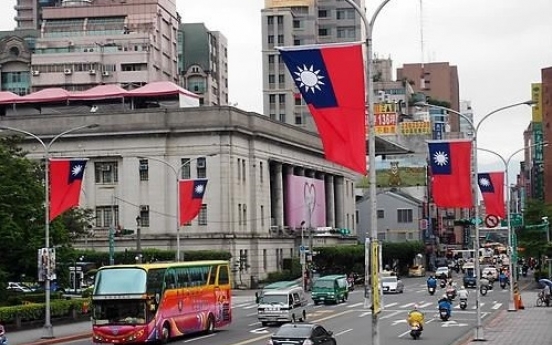 Taiwan cuts off trade with NK