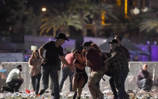 Sniper in high-rise hotel kills 59 in Las Vegas