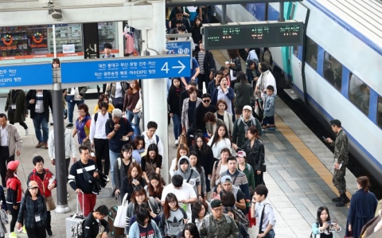 [Photo News] Koreans return home as 10-day holiday comes to a close