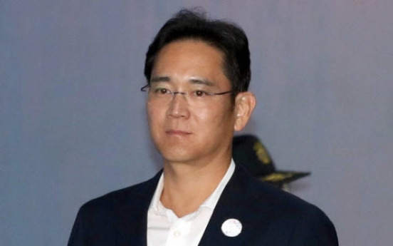 Appeal trial of Samsung’s Lee begins in bribery case