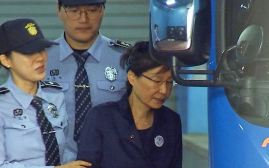 Court extends detention of ex-President Park