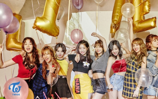 Twice gives sneak peek at ‘Likey’