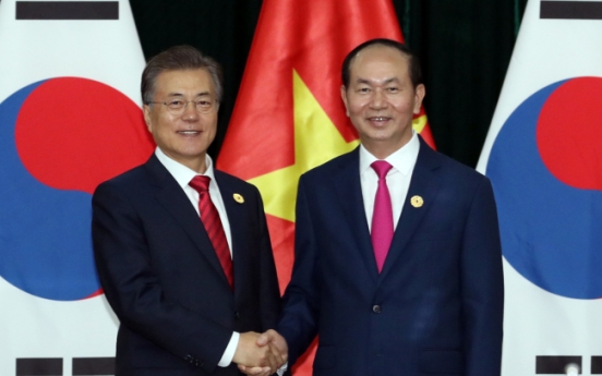 Leaders of S. Korea, Vietnam agree to boost bilateral trade, exchange