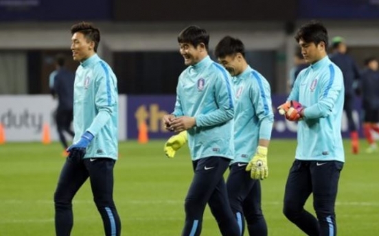 Korea replace injured goalkeeper for regional football tournament