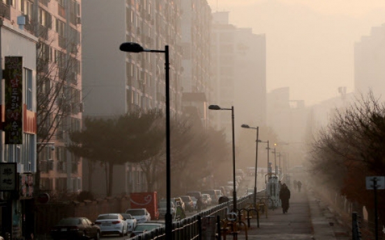 [Weather] Dust hits Korea with cold winds Wednesday