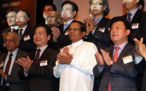 Korean biz leaders meet Sri Lanka president in Seoul