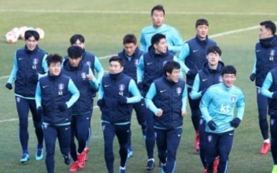 Korea looking to defend regional football title, test players ahead of 2018 World Cup