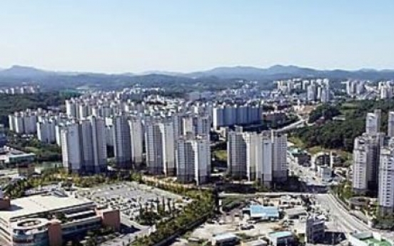 Korea to spend more on public homes, city renovation next year