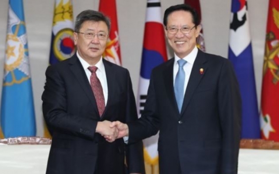 Korean defense chief requests Mongolia's support in handling NK nukes