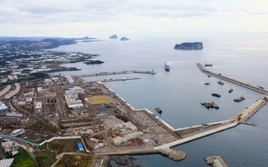 Govt. drops indemnity suit against residents over Jeju naval base