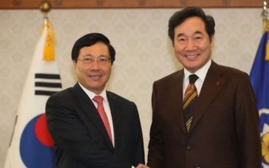 PM meets with Vietnamese deputy PM, discusses ways to bolster cooperation