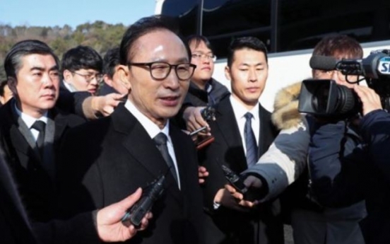 Aide to ex-President Lee Myung-bak denies allegations over Lee's role in slush fund