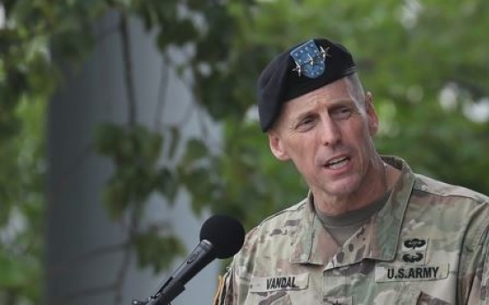 Outgoing US commander awarded medal for service in Korea