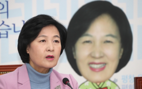 Ruling party chief presses ex-President Lee to explain corruption allegations