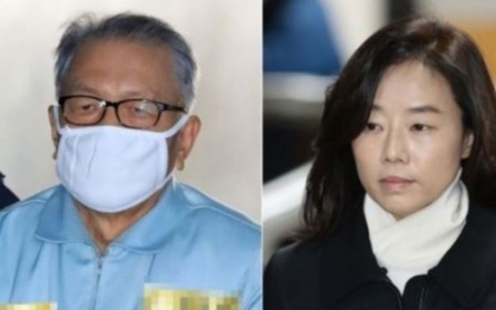 Appeals court metes out harsher punishment to 2 ex-Park aides over artist blacklist