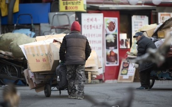 Elderly South Koreans suffer from rising household-debt-to-income ratios: BOK