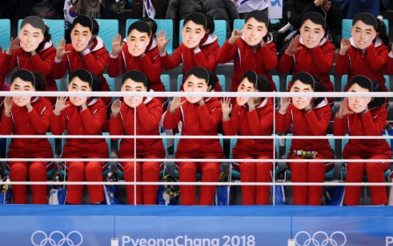 [Newsmaker] Kim Il-sung’s face haunts South Koreans amid PyeongChang festivities