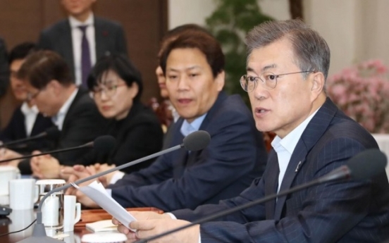 Moon urges 'resolute' measures against US trade barriers