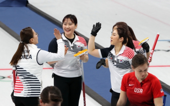 [PyeongChang 2018] Korea snatches ticket for semifinals in women's curling