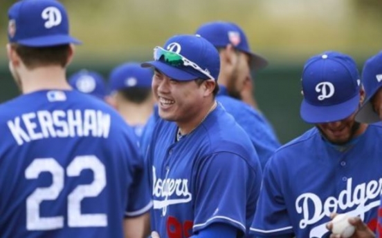 Dodgers' Ryu Hyun-jin recovers from norovirus, to make spring debut this week