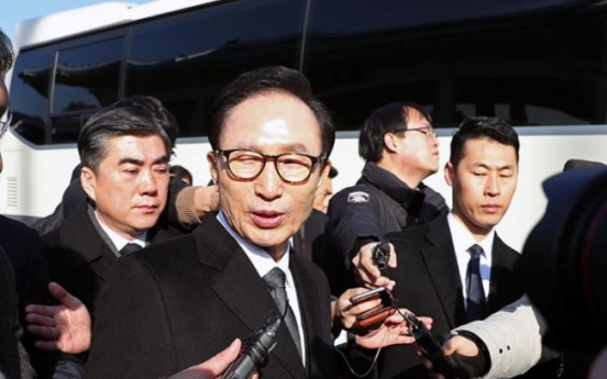 [Newsmaker] Prosecution summons former President Lee for questioning