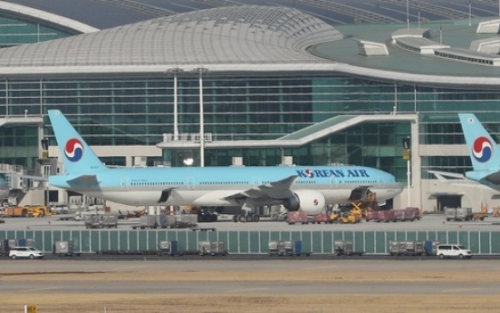 Minor collision of Korean Air plane delays departure