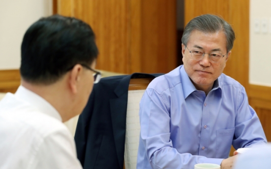 Moon's approval rating dips despite historic meeting with NK