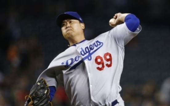 Dodgers' Ryu Hyun-jin shaky in 1st official spring training start