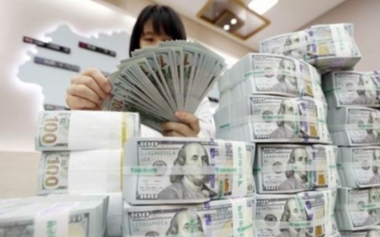 Korean banks' foreign currency deposits decrease in Feb.