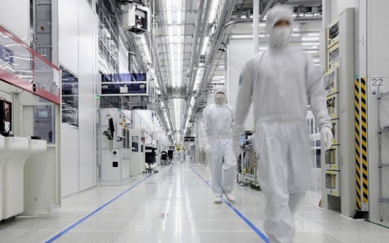 Samsung, SK hynix shares soar on bright outlooks