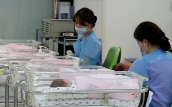 Korea's childbirths continue to drop in Jan.