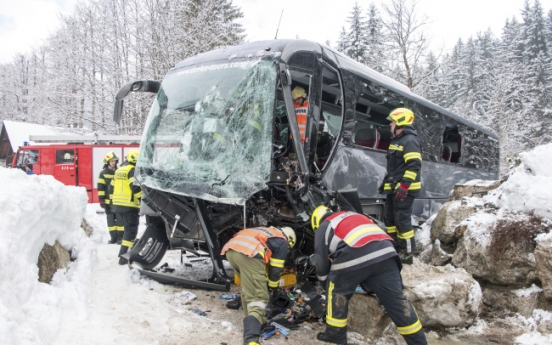 Korean tourists injured in bus accident in Austria